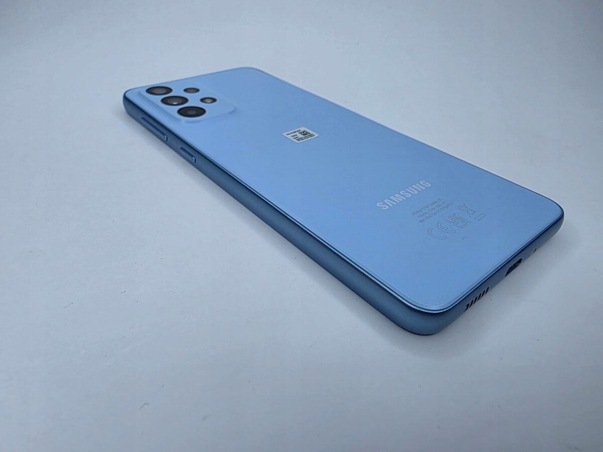 1198c3c553b44706c3145ece3f5d8417