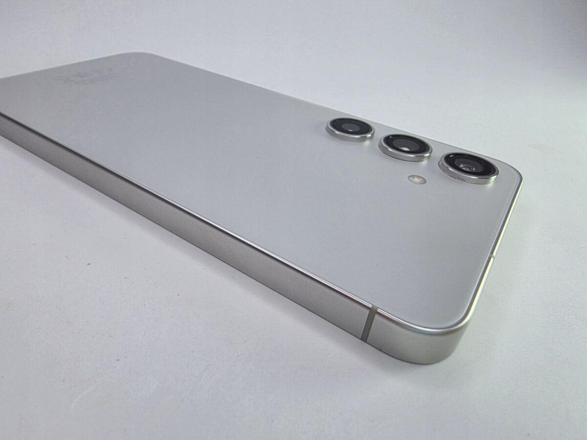 ec4d1bfc0dabf6ee7bf23c91c77d89b4