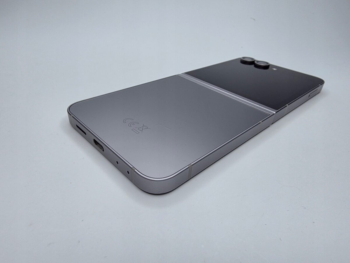 fa4d6201d05ff565508242f7894b6757