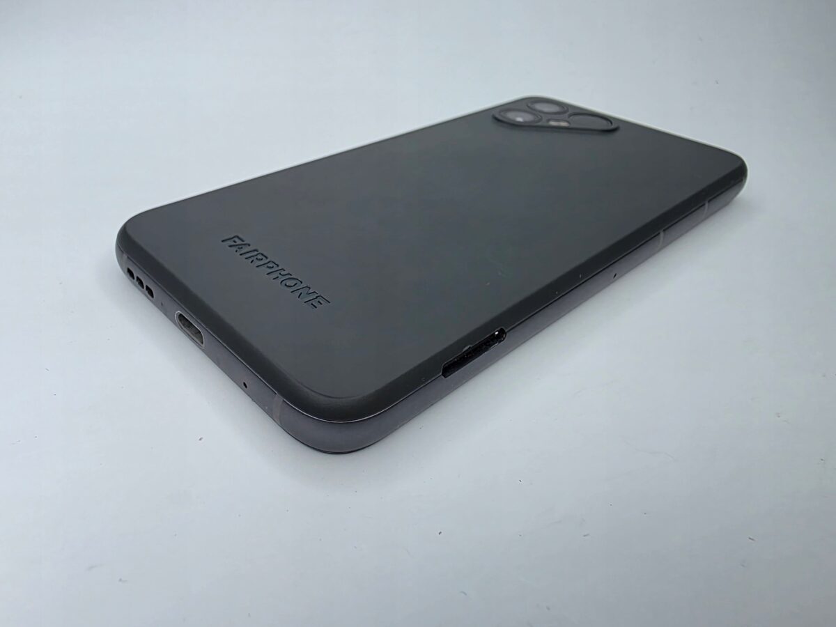 e28990bbcfa940e087aa3bdd782ba542