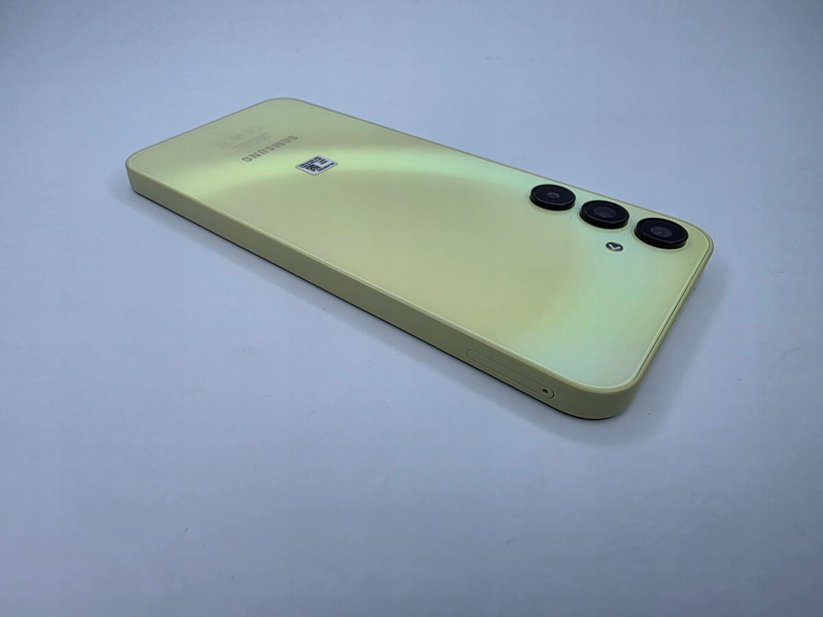 98e18c0c629fb51e01d1ba33b0343e71