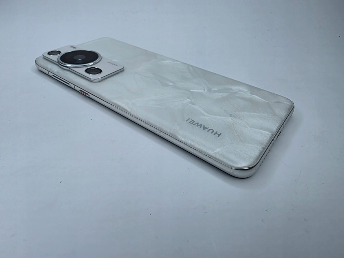 b603a527a8e64e182d21cedc17b19b23