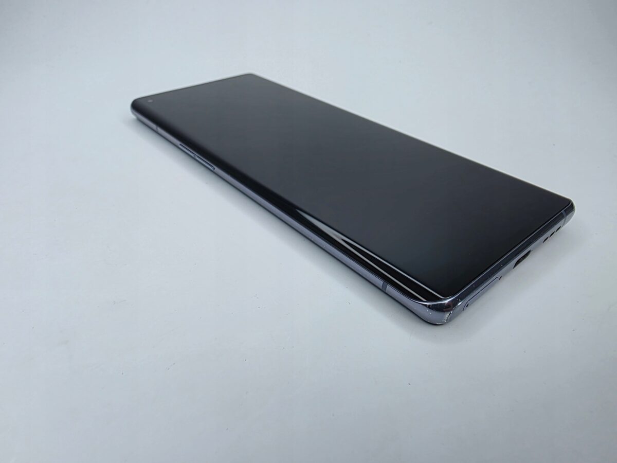 9889be87731022eab006ff414f9c895b