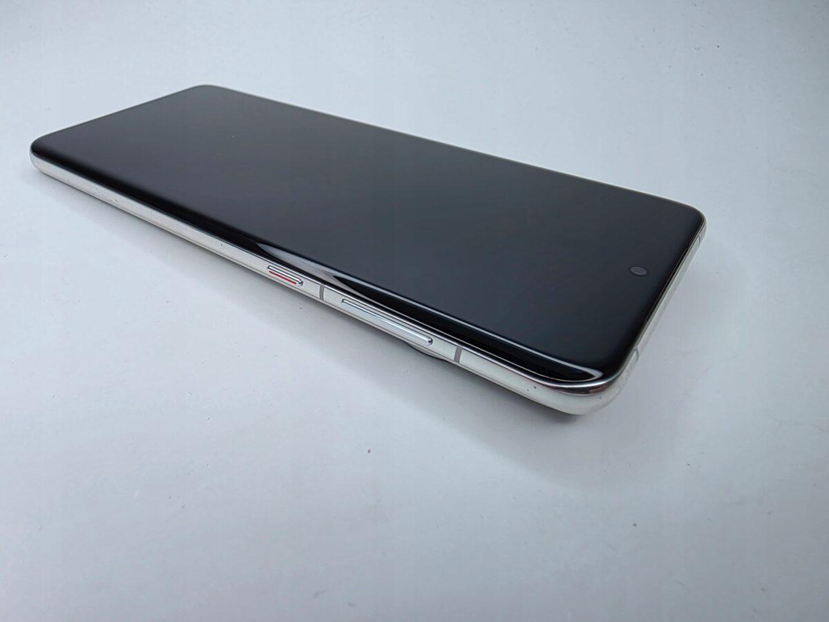 29b63acd76eda7b59895615e076e50c3