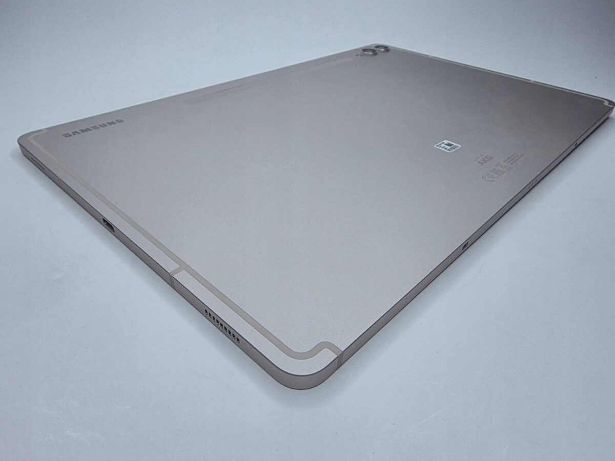 887d23f4cd46edca48b098e86d4c045f