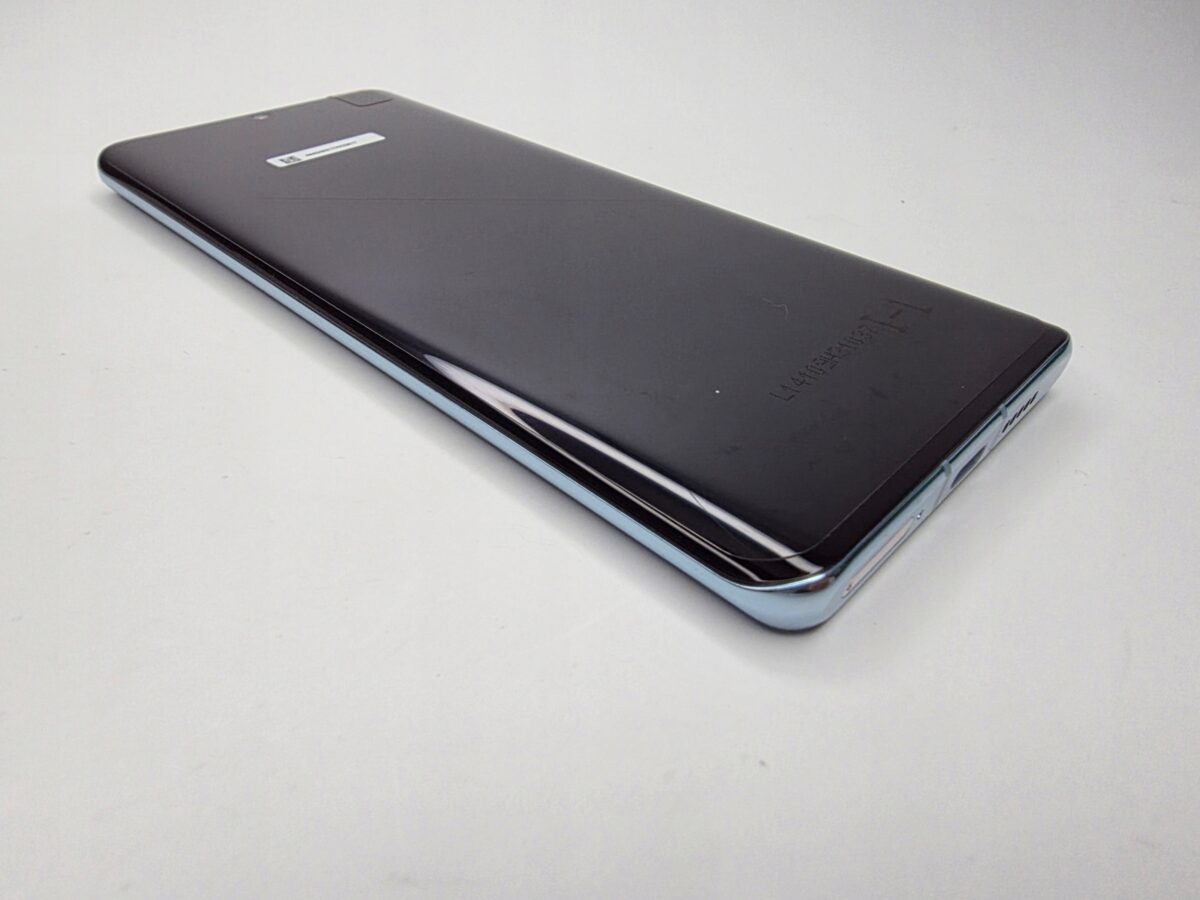 537c1d7e3bc44cf37f292ac878f2c820