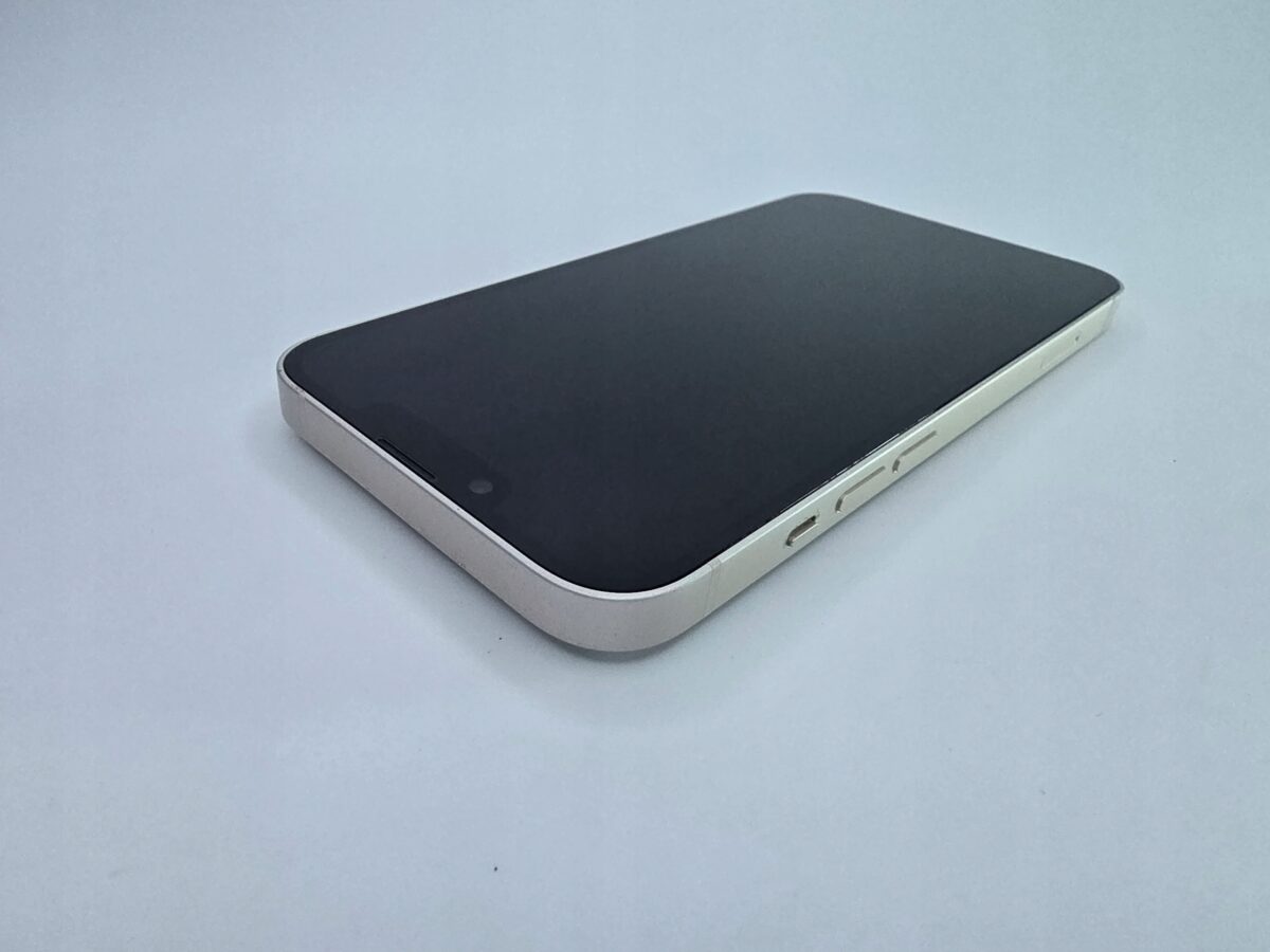 b977e2d4b7e70a8c9c63135763677603